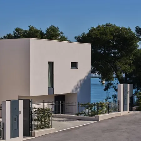Mistral By Interhome Apartmán *